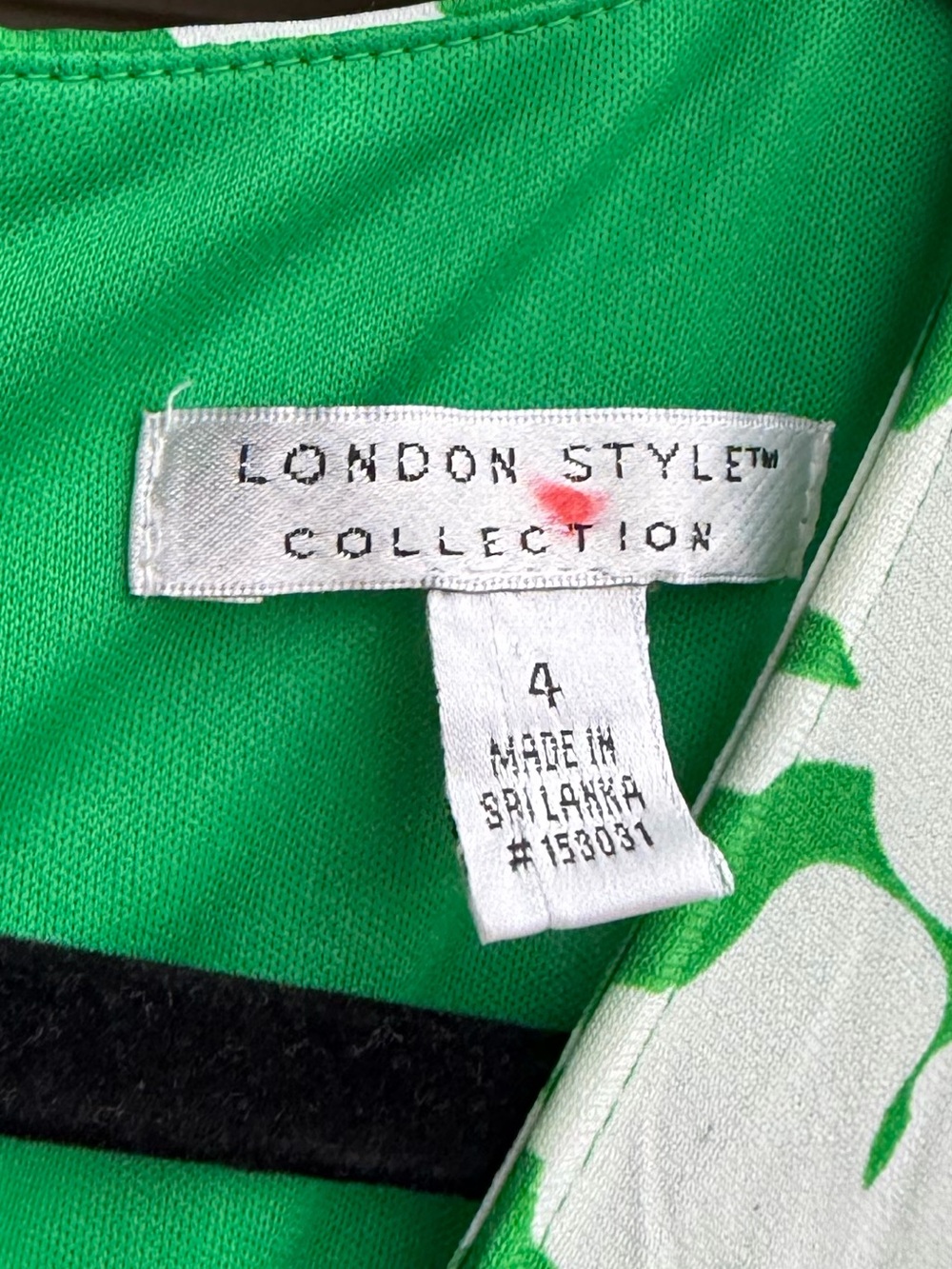 🆕🌿London Style Collection Green Floral Wrap Jumpsuit Wide Leg Tie Waist Size 4 - Picture 15 of 17